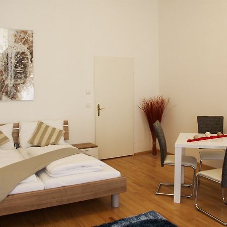 Checkvienna Apartment Khunngasse Екстериор снимка