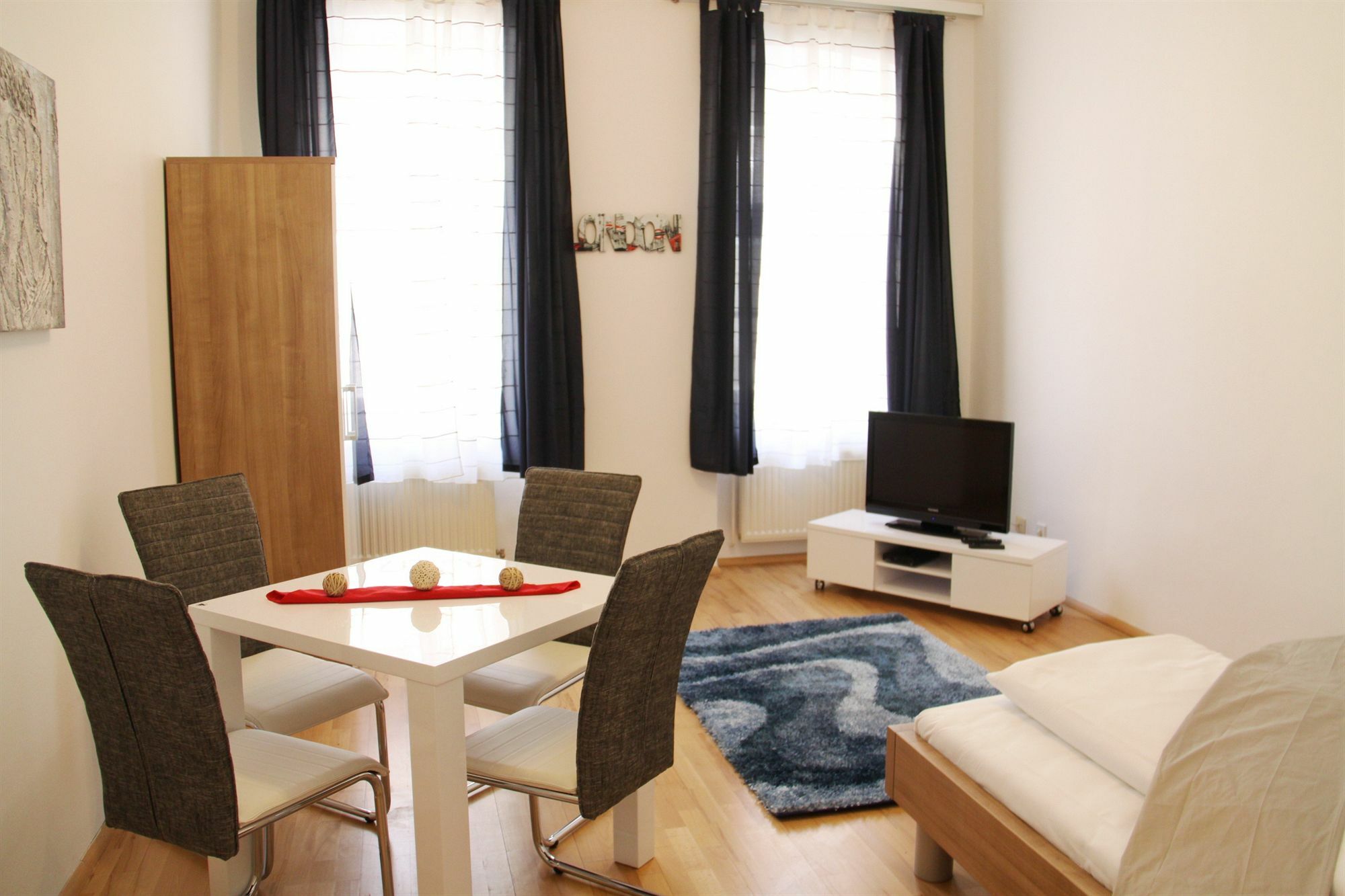 Checkvienna Apartment Khunngasse Екстериор снимка
